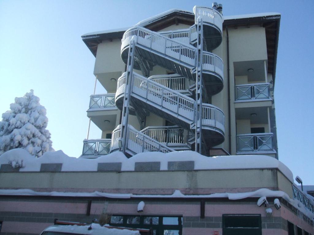 Hotel Kristall Loiano ภายนอก รูปภาพ